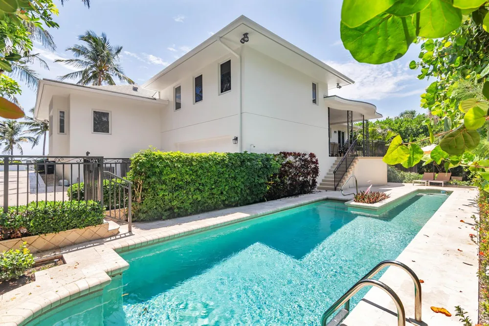 1426 Ocean Boulevard Palm Beach, FL 33480