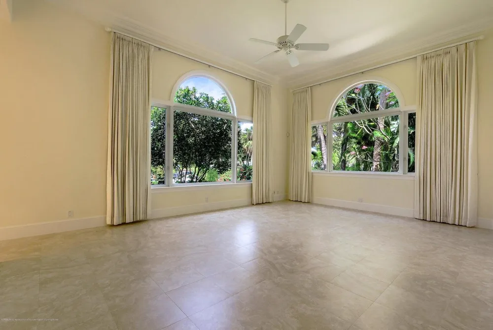 1426 Ocean Boulevard Palm Beach, FL 33480