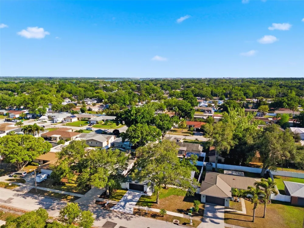 11180 113TH AVENUE Largo, FL 33778