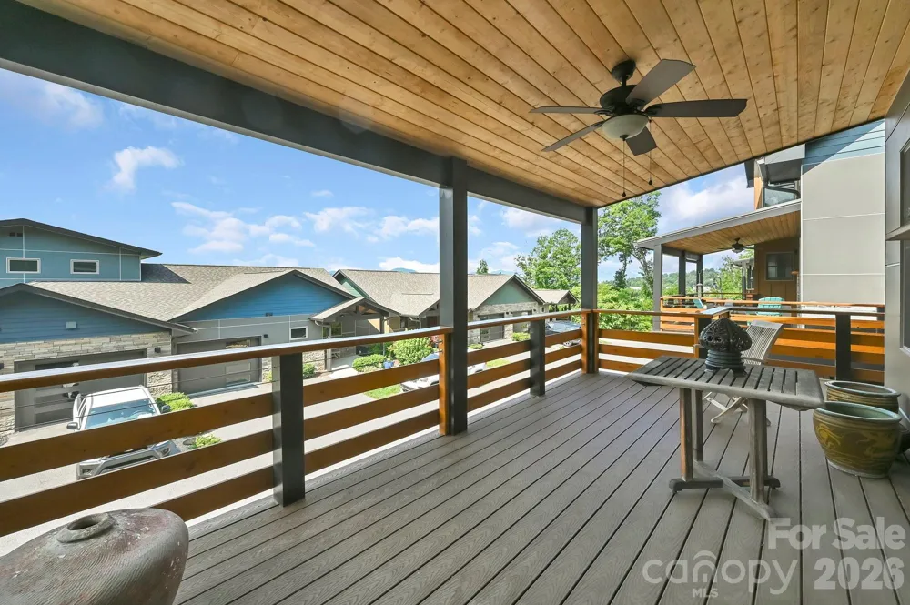 406 Kessler Place Asheville, NC 28804