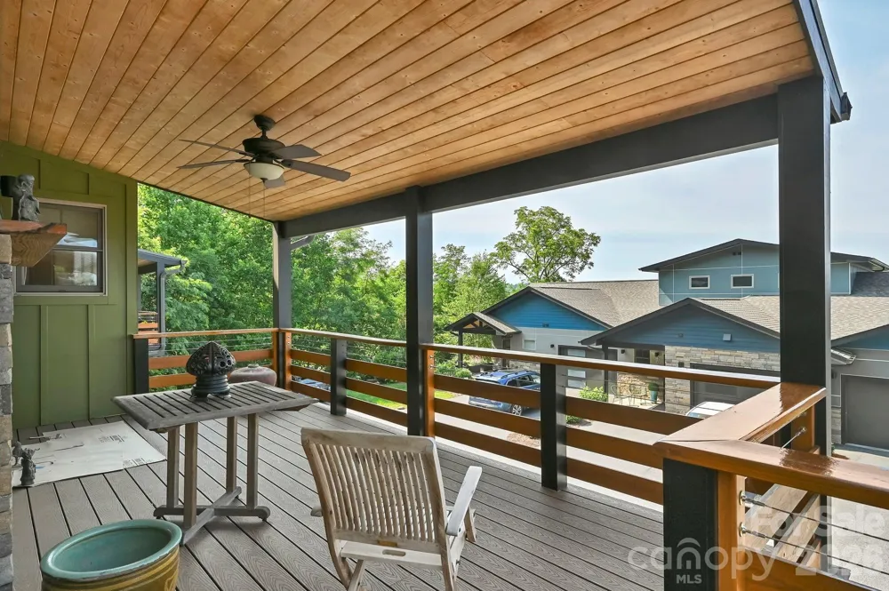 406 Kessler Place Asheville, NC 28804