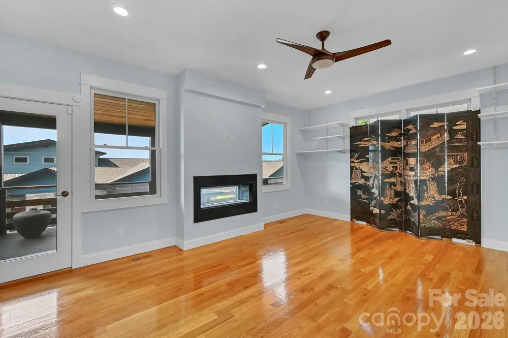 406 Kessler Place Asheville, NC 28804