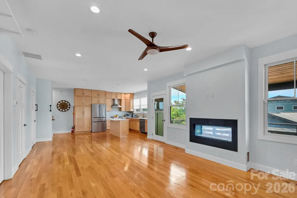 406 Kessler Place Asheville, NC 28804