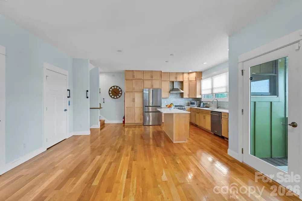 406 Kessler Place Asheville, NC 28804