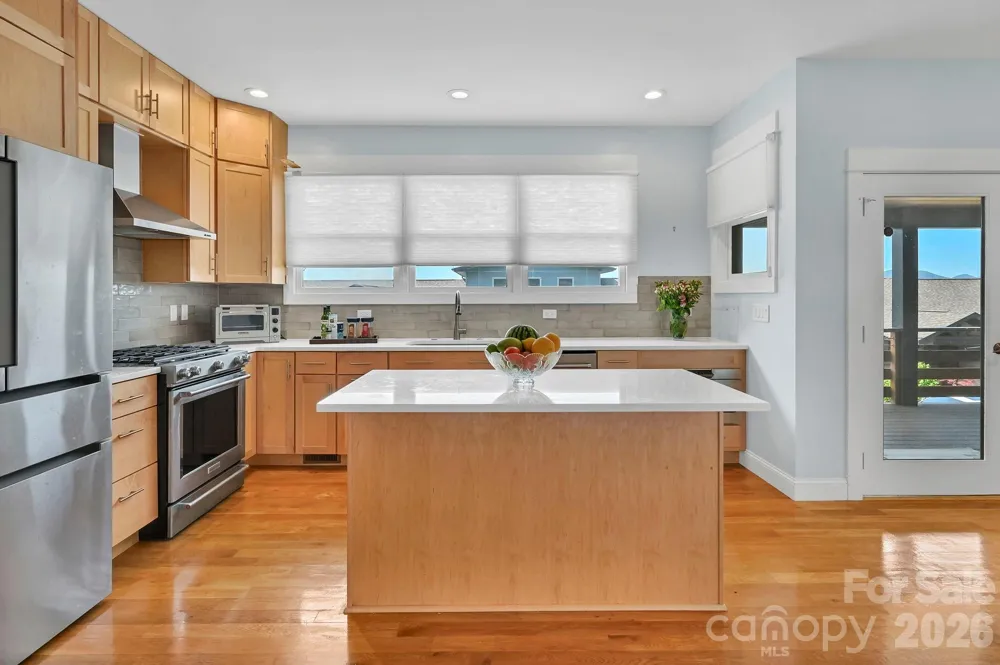 406 Kessler Place Asheville, NC 28804