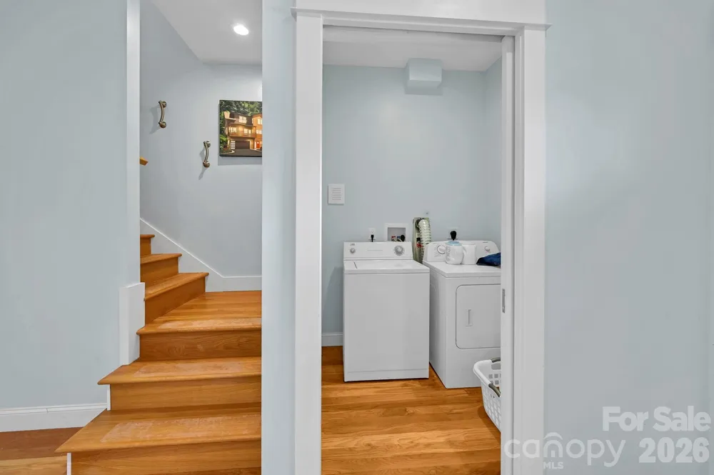 406 Kessler Place Asheville, NC 28804