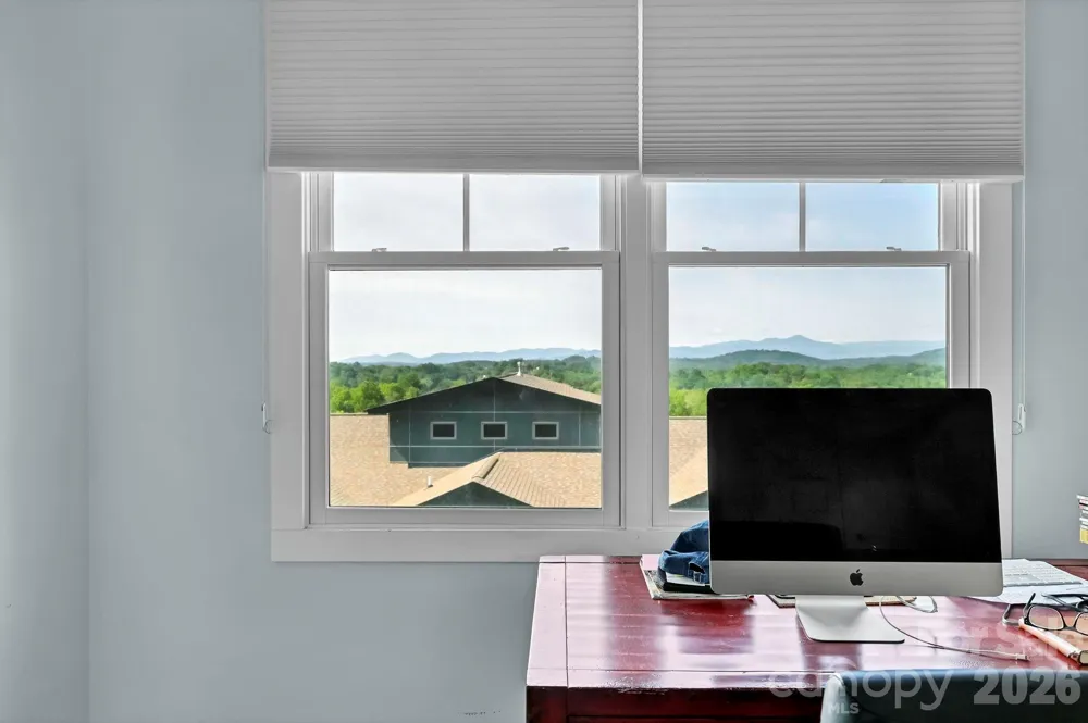 406 Kessler Place Asheville, NC 28804