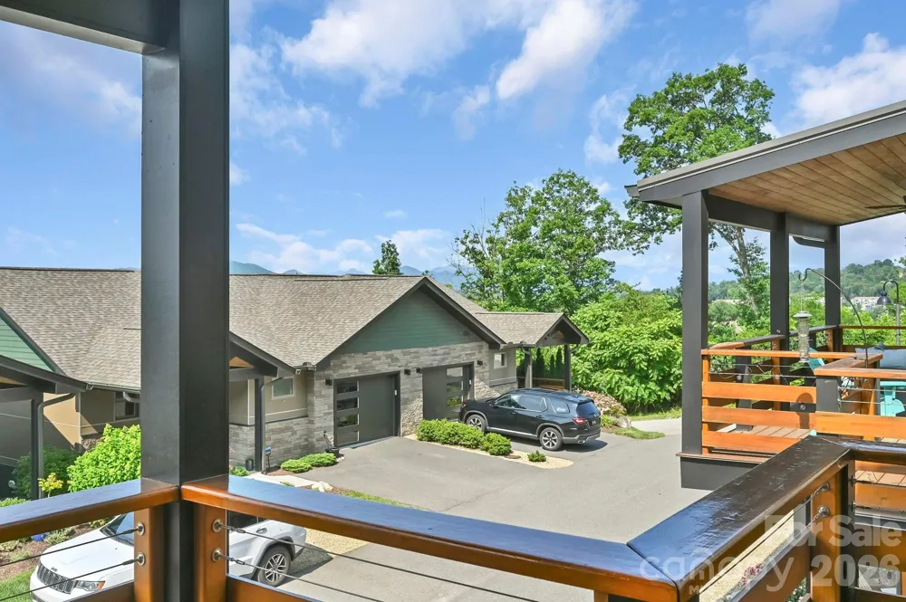 406 Kessler Place Asheville, NC 28804