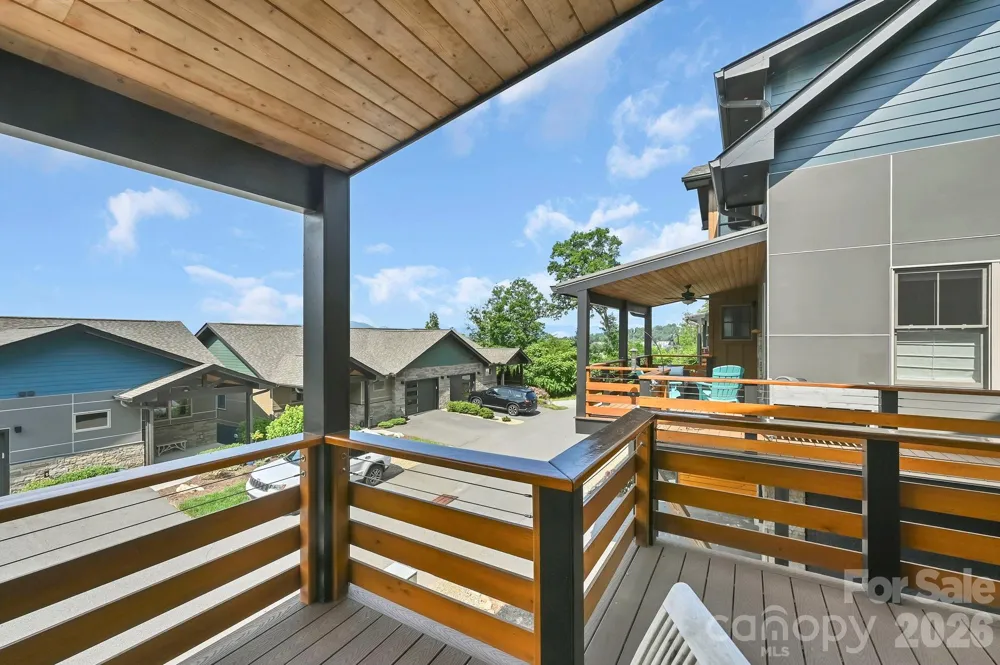 406 Kessler Place Asheville, NC 28804