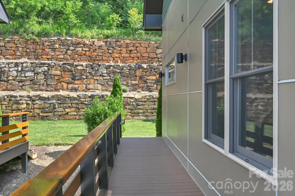 406 Kessler Place Asheville, NC 28804