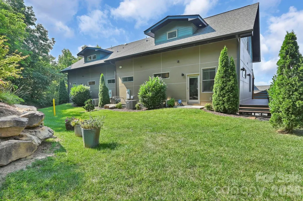 406 Kessler Place Asheville, NC 28804