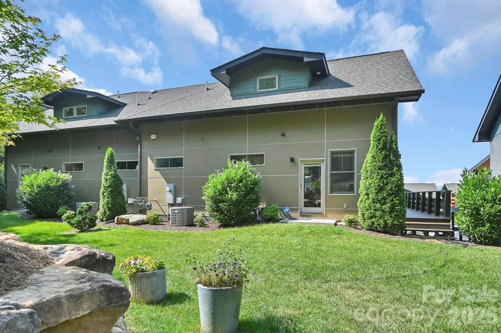 406 Kessler Place Asheville, NC 28804