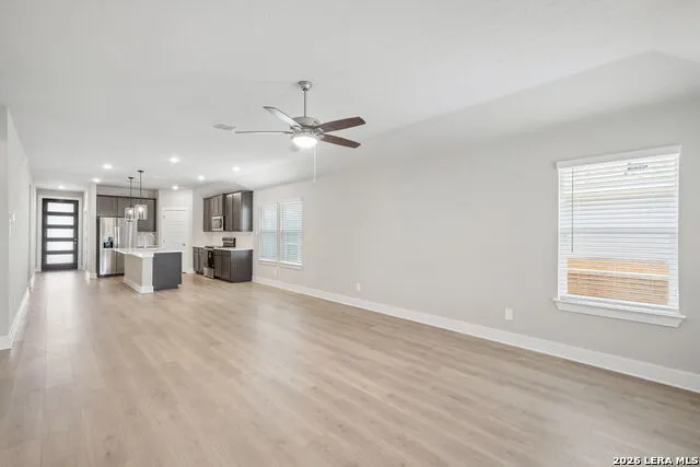 5433 Wrangler Way Marion, TX 78124