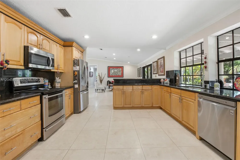 16564 SW 153rd Ct Miami, FL 33187