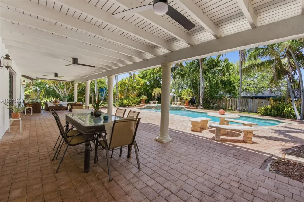 16564 SW 153rd Ct Miami, FL 33187