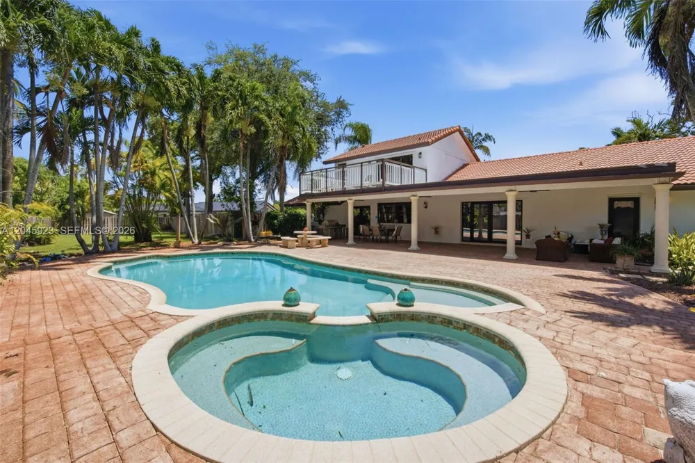 16564 SW 153rd Ct Miami, FL 33187