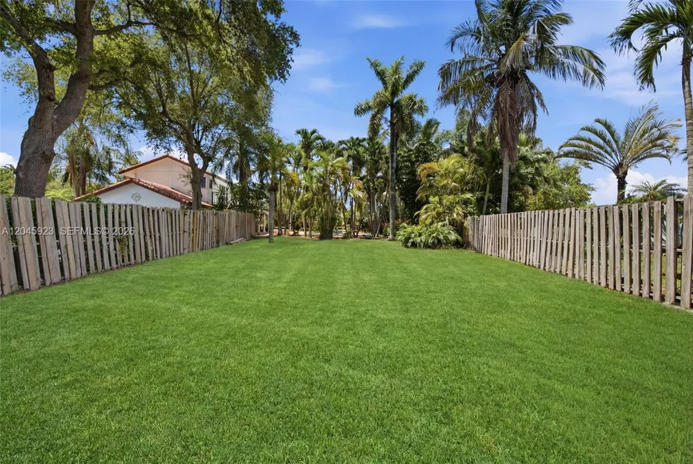16564 SW 153rd Ct Miami, FL 33187