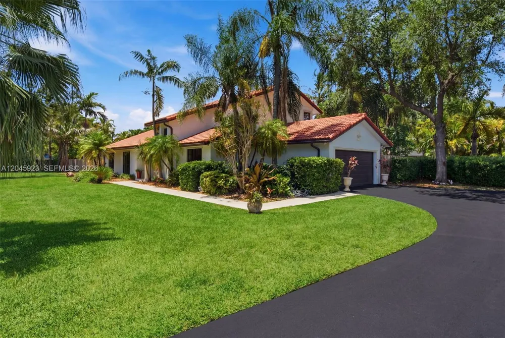16564 SW 153rd Ct Miami, FL 33187