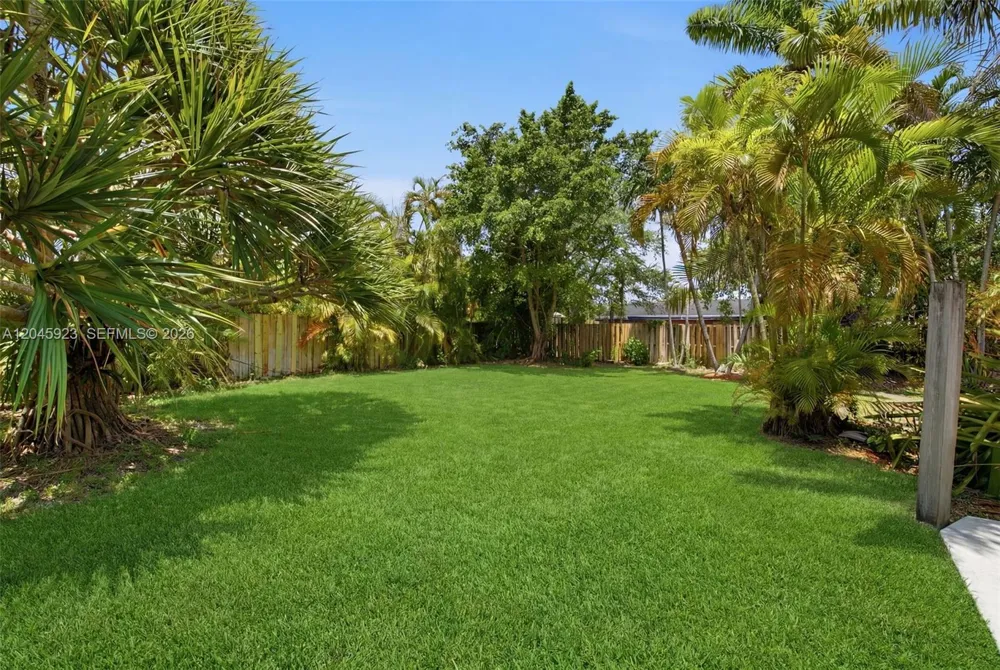 16564 SW 153rd Ct Miami, FL 33187