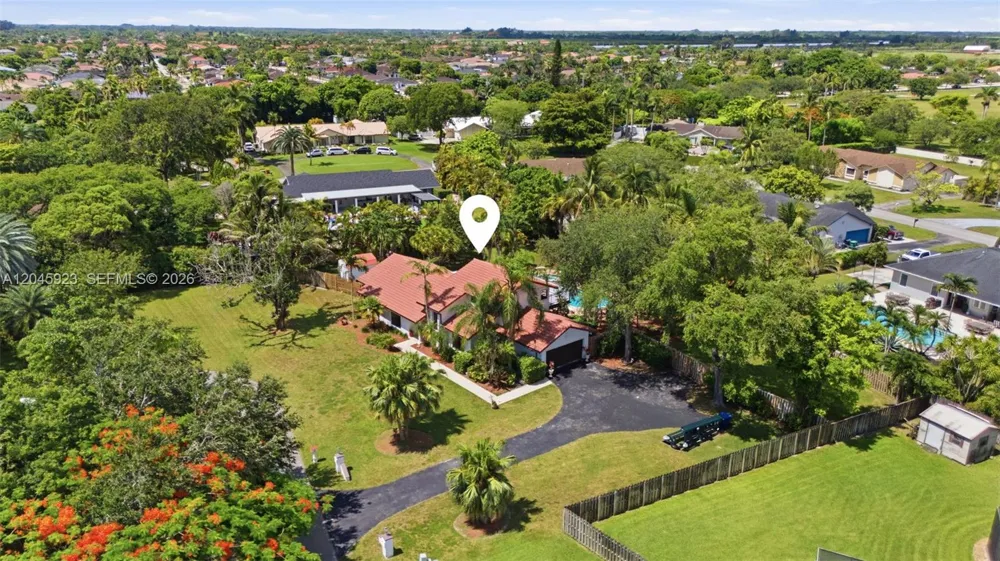 16564 SW 153rd Ct Miami, FL 33187