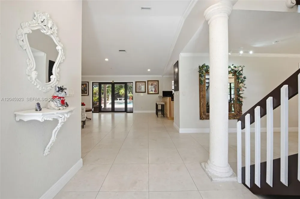 16564 SW 153rd Ct Miami, FL 33187