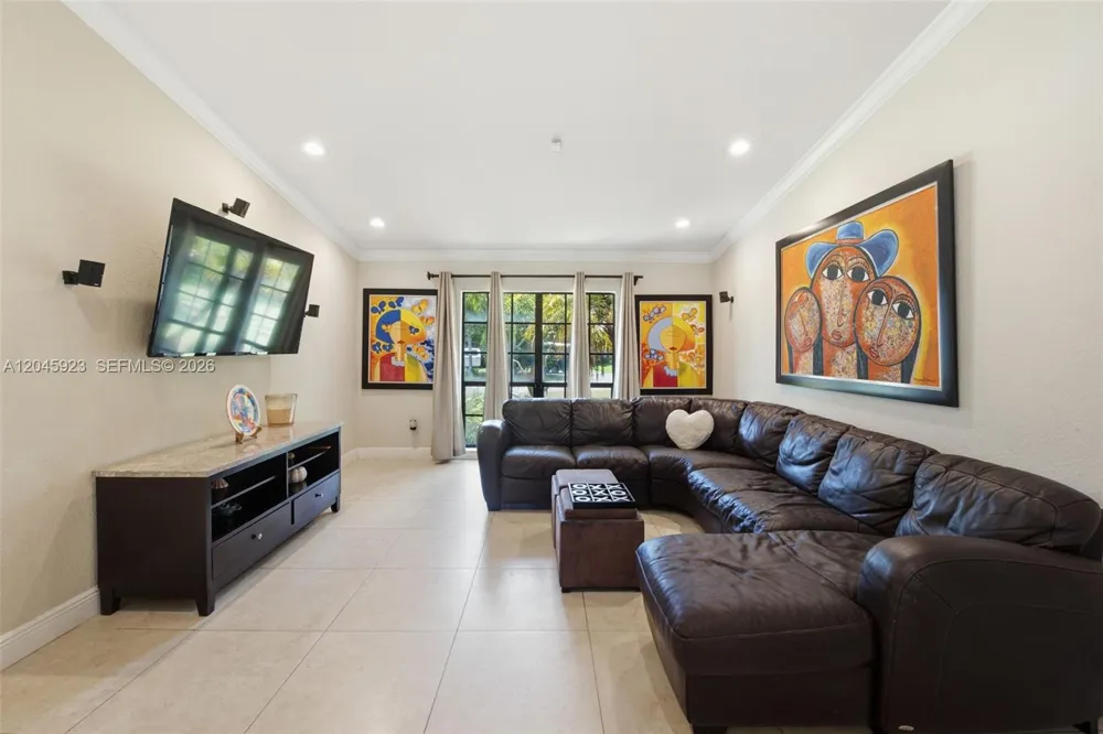 16564 SW 153rd Ct Miami, FL 33187