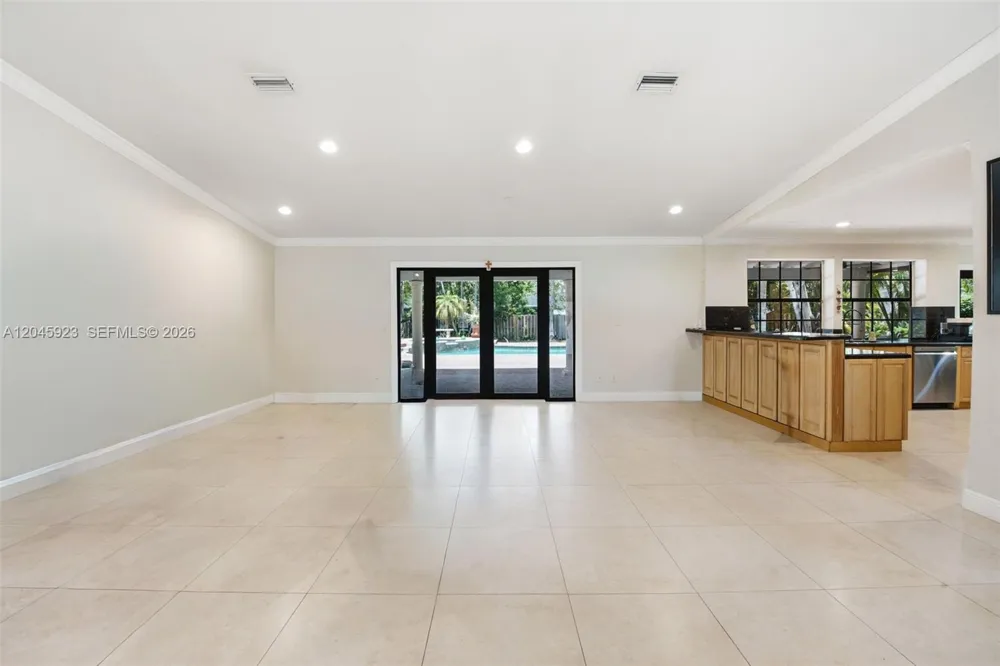 16564 SW 153rd Ct Miami, FL 33187