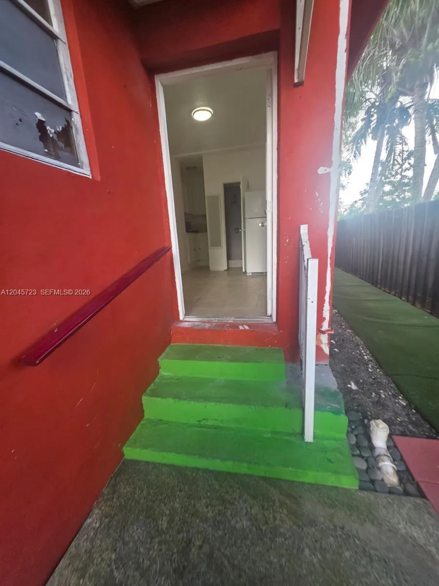 10861 NW 22nd Ct #0 Miami, FL 33167