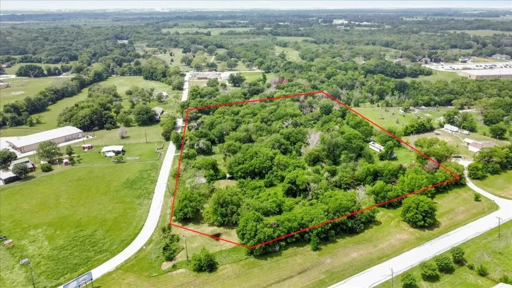 107 Commerce Street Kemp, TX 75143