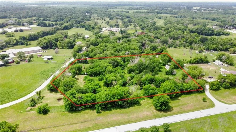 107 Commerce Street Kemp, TX 75143