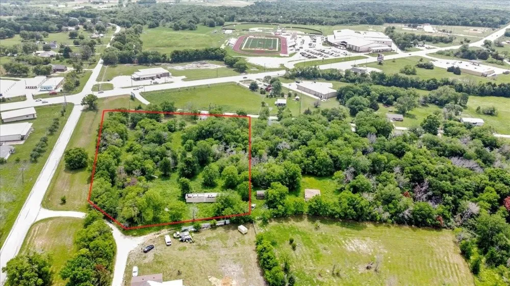 107 Commerce Street Kemp, TX 75143