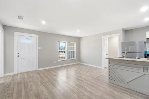 212 NW I AVENUE Hamlin, TX 79520