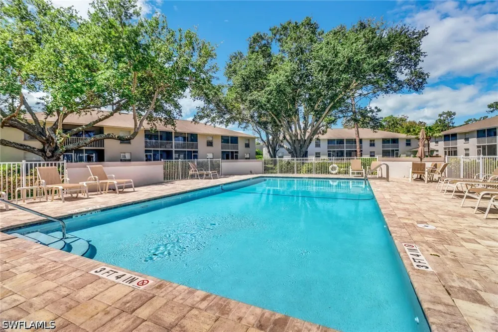 Derbyshire Court #F201 Naples, FL 34116