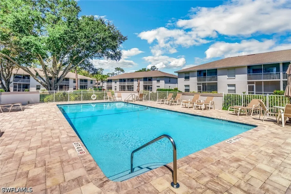 Derbyshire Court #F201 Naples, FL 34116