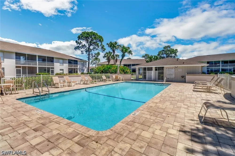 Derbyshire Court #F201 Naples, FL 34116
