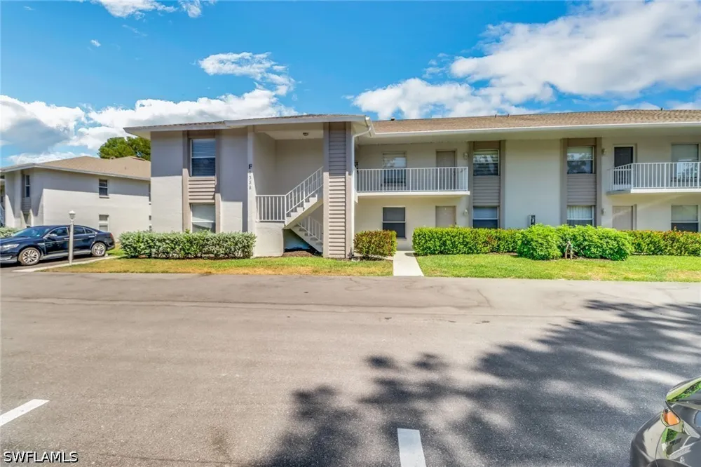 Derbyshire Court #F201 Naples, FL 34116