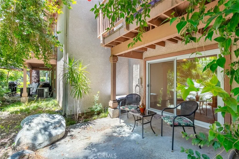 7101 Farralone Avenue #141 Canoga Park, CA 91303