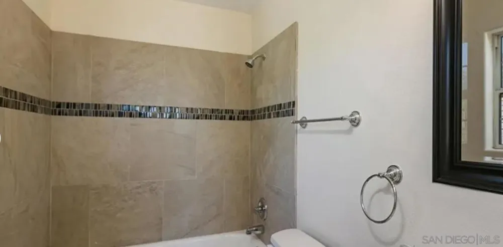 19960 Santee Ln Valley Center, CA 92082