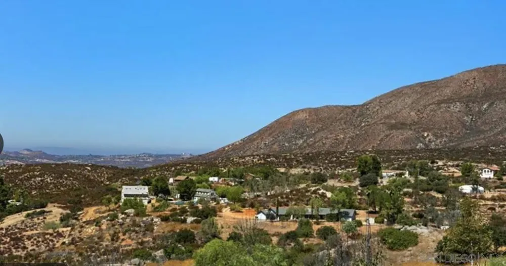 19960 Santee Ln Valley Center, CA 92082
