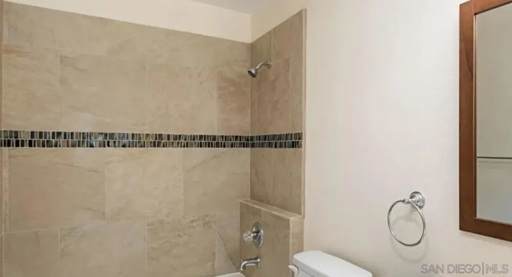 19960 Santee Ln Valley Center, CA 92082