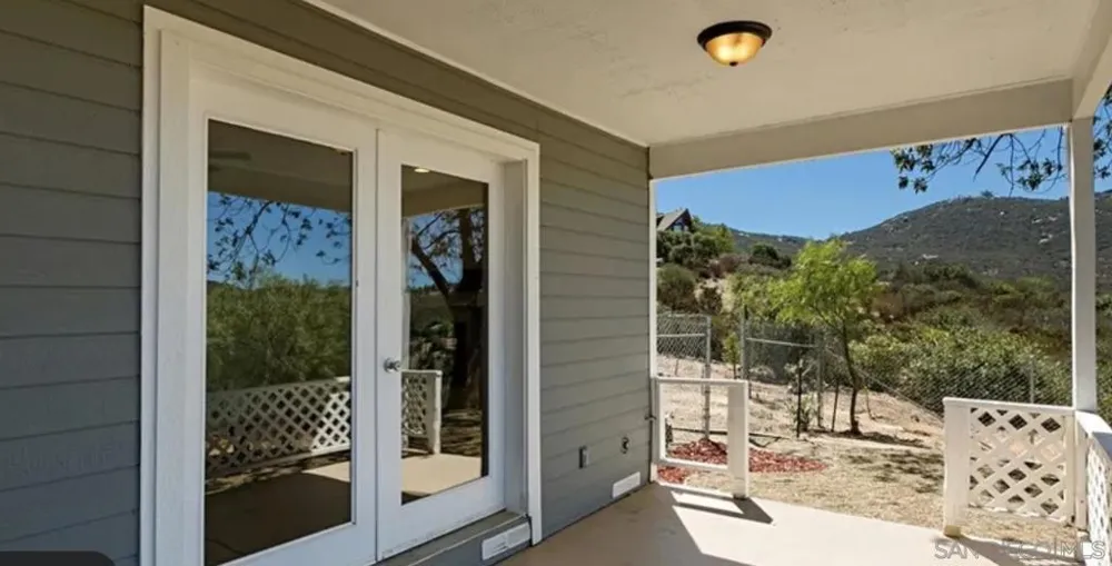 19960 Santee Ln Valley Center, CA 92082