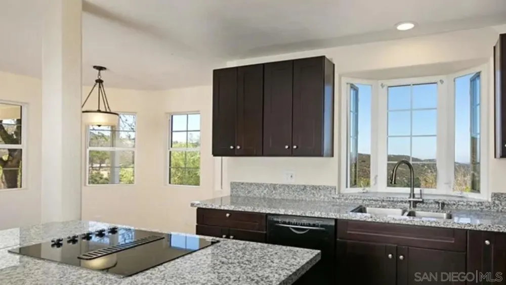 19960 Santee Ln Valley Center, CA 92082