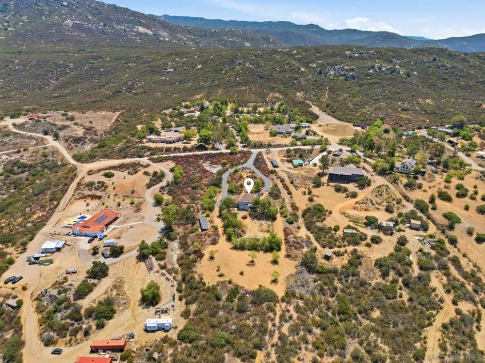 19960 Santee Ln Valley Center, CA 92082