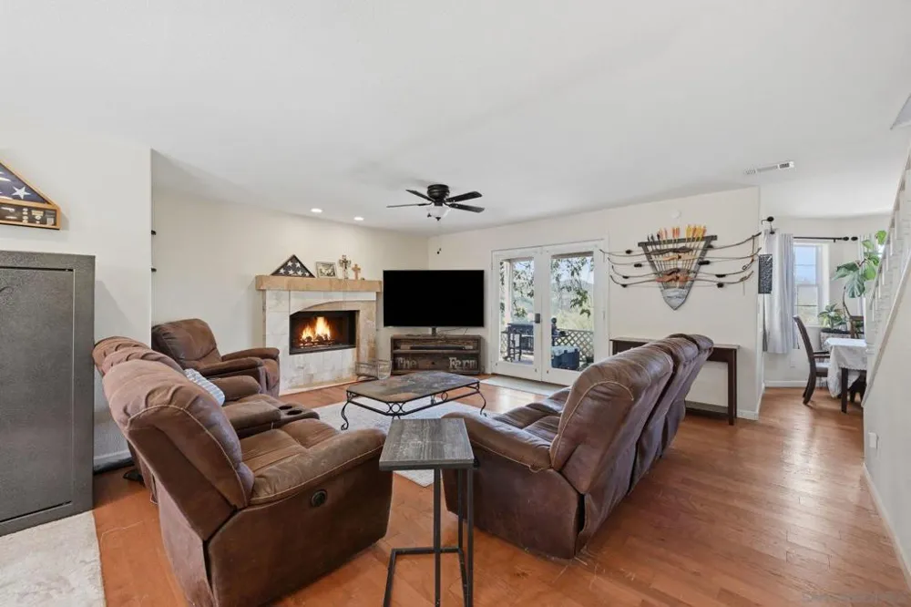 19960 Santee Ln Valley Center, CA 92082