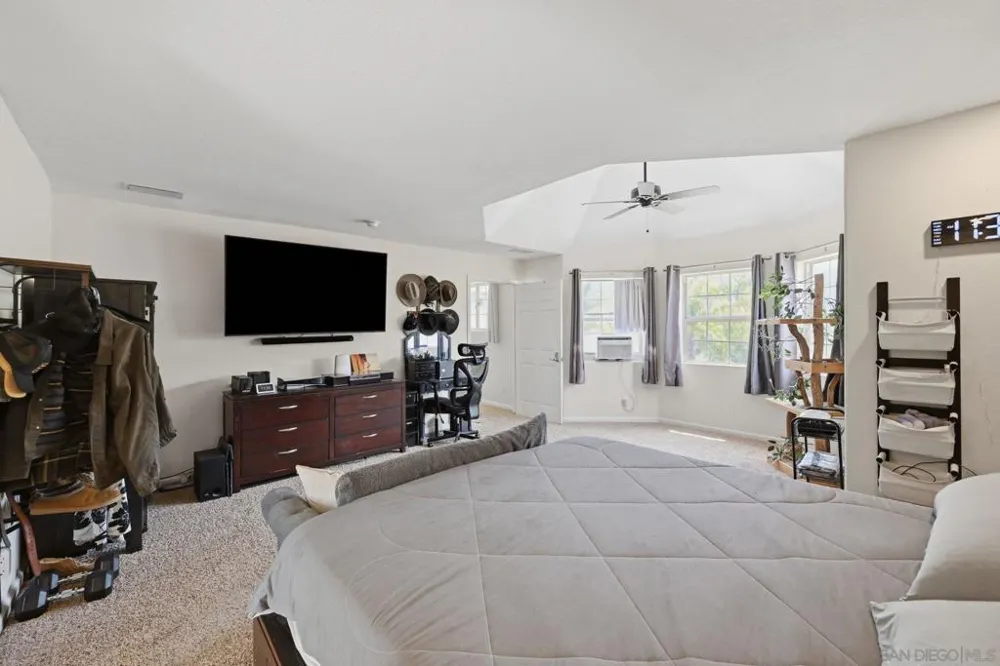 19960 Santee Ln Valley Center, CA 92082
