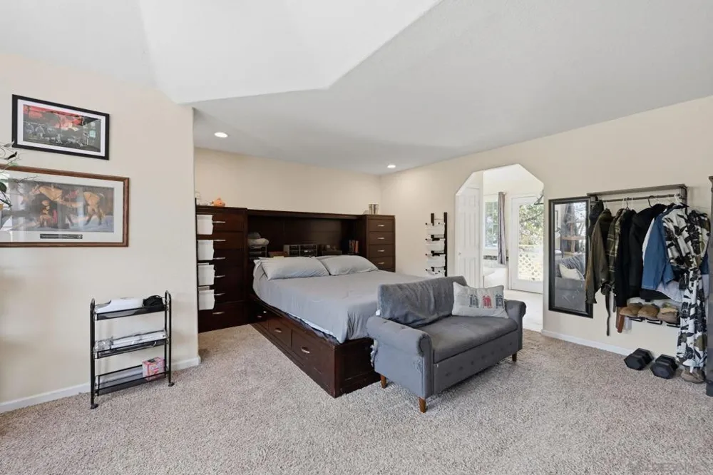19960 Santee Ln Valley Center, CA 92082