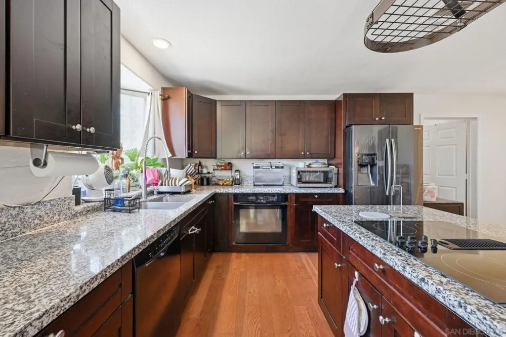 19960 Santee Ln Valley Center, CA 92082