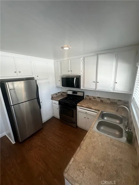 660 S Glassell #88