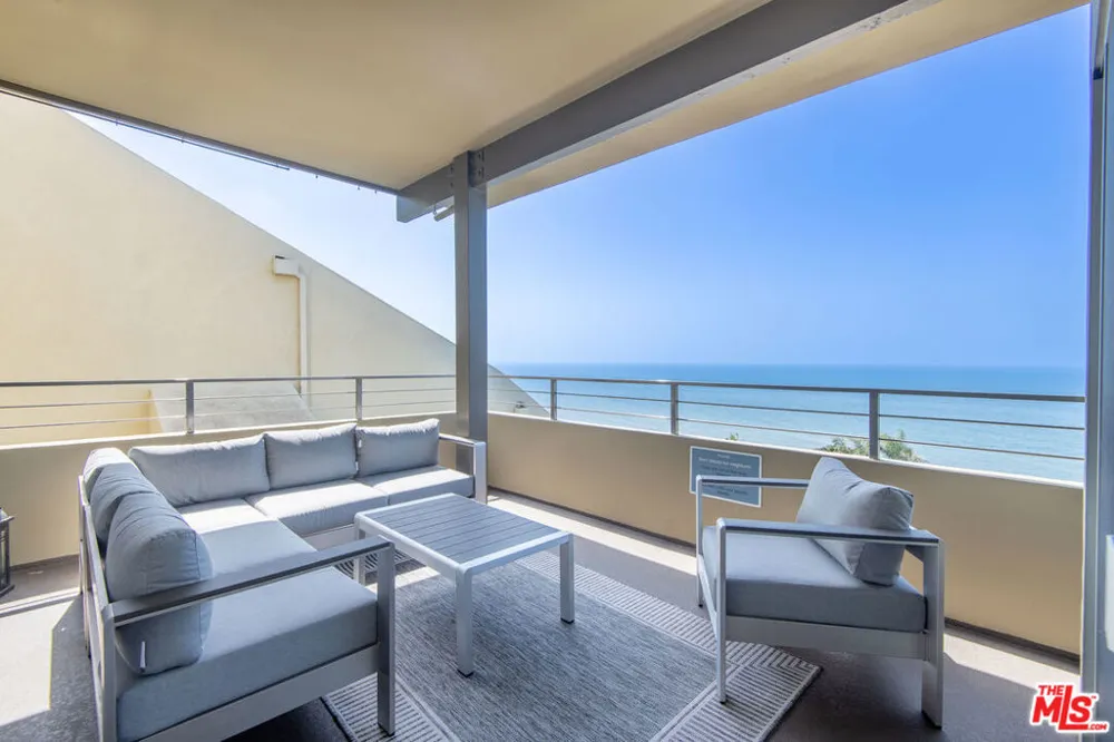 18063 Coastline Drive #3 Malibu, CA 90265