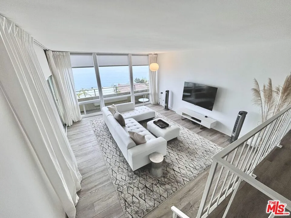 18063 Coastline Drive #3 Malibu, CA 90265
